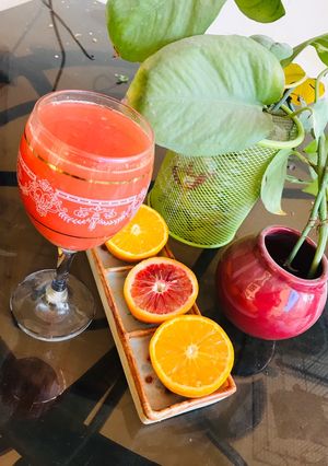A picture of Orange juice.