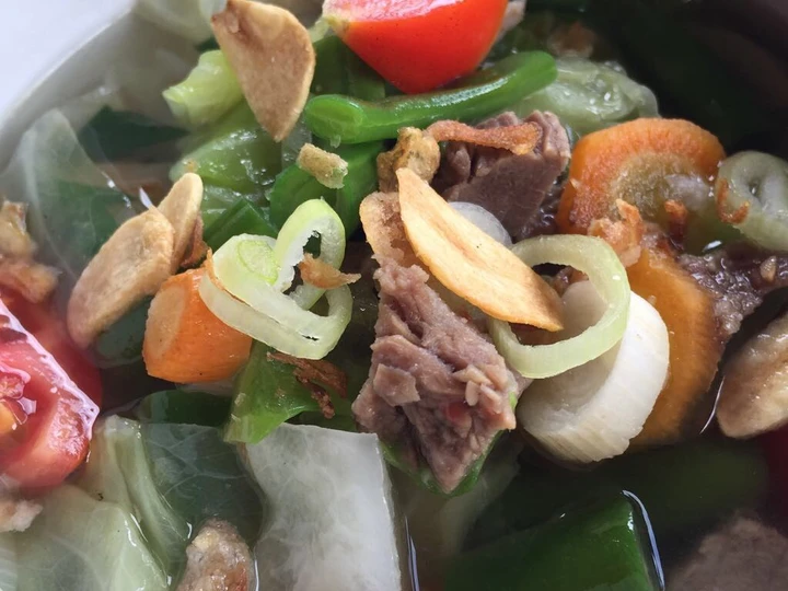 Langkah Gampang Membuat Resep Sop sayuran dengan daging sapi yang Enak Banget