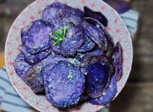 Foto di Patate viola al sale aromatizzato