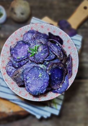 Foto di Patate viola al sale aromatizzato