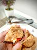 Mini empanadillas de bonito con cherry y feta