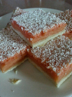 A picture of Strawberry lemonade bars.