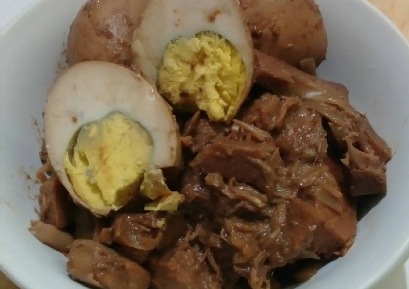 Gudeg Yogya Asli (pakai daun jati)