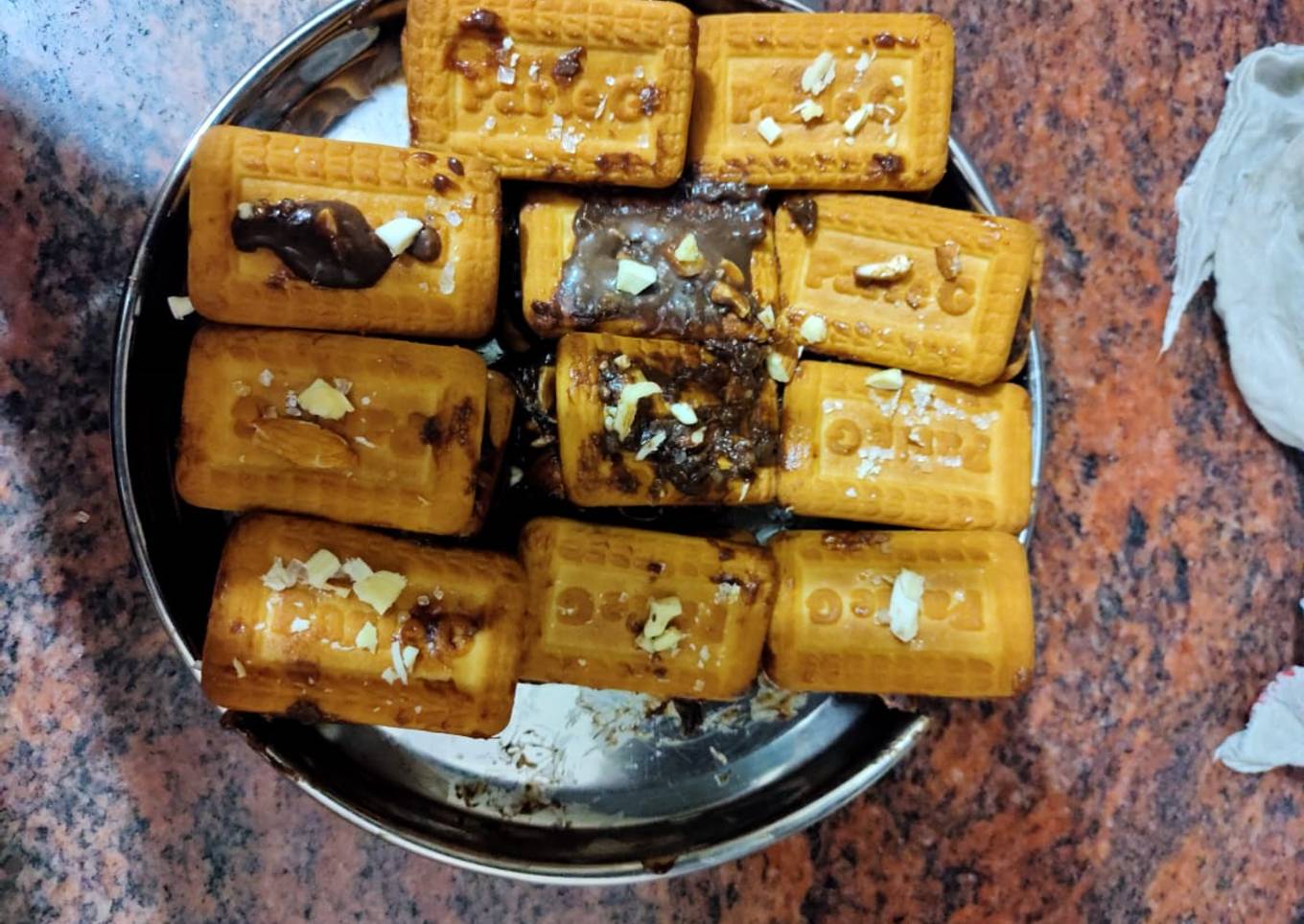 Parle G Chocho sandwich