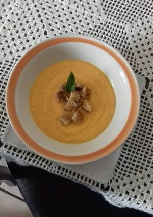 Una foto de Crema de zanahoria y chayote
