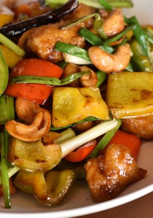 A picture of Stir-Fried Chicken with Cashew Nuts.