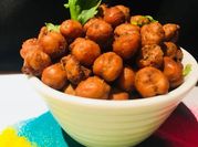 A picture of dry masala channa