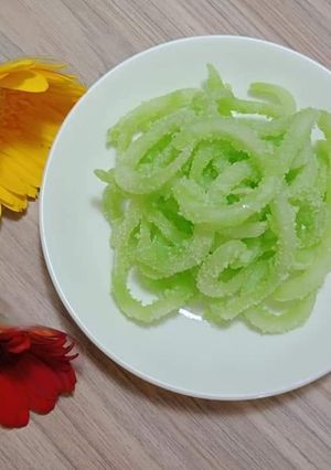 Hình của món Mứt dừa non matcha.
