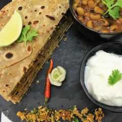 A picture of Stuffed Soyabean Paratha.