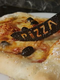Une photo de 46• 🍕 Pizza & sa pâte Cheesy Crust fait-maison 🧀