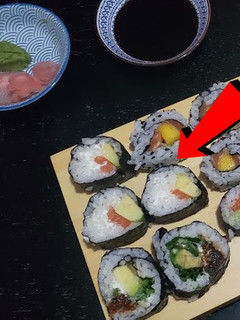 Una foto de Maki (sushi)