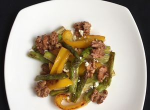 Foto resep Grilled Asparagus and Paprika Salad: with Feta Cheese and toasted Walnuts