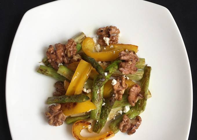 Grilled Asparagus and Paprika Salad: with Feta Cheese and toasted Walnuts