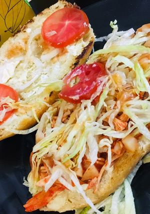 Una foto de 🇲🇽Lonches de pierna estilo Jalisco 🇲🇽
