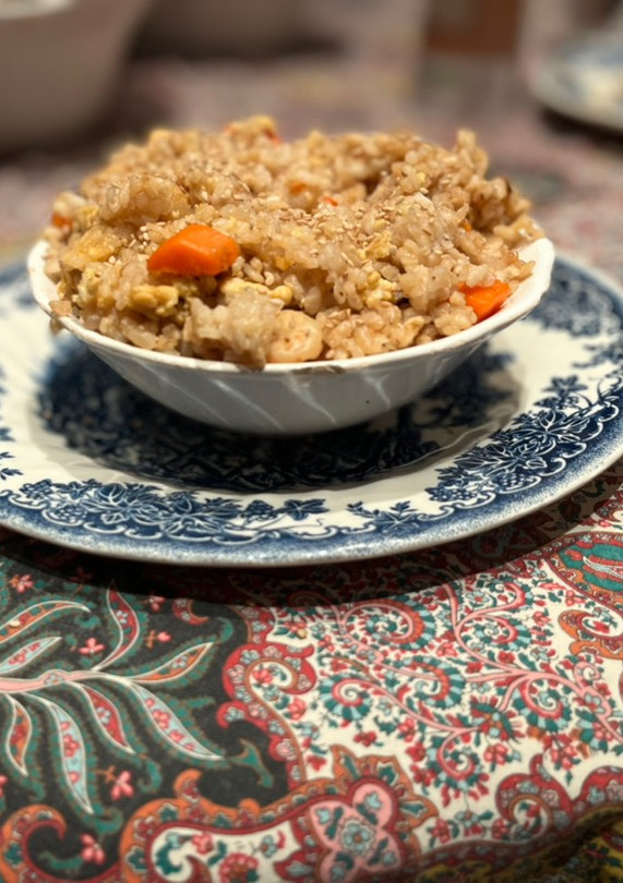Una foto de Arroz frito con gambas
