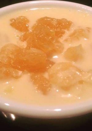 A picture of Fruit Custard.