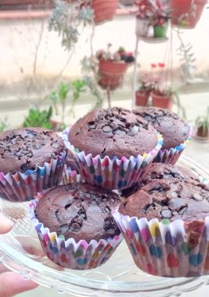 Una foto de Muffins chocolatosos con chips