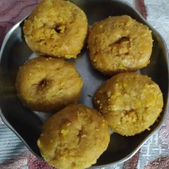 A picture of Balushahi.