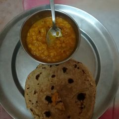 A picture of Dal Ghiya.