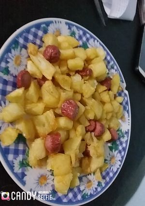 Una foto de Salchipapas muy rico. 😋