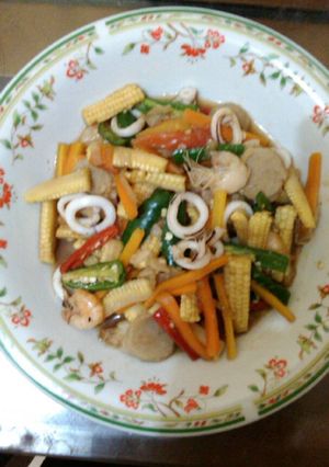 Foto resep Oseng putren (baby corn) seafood meriah