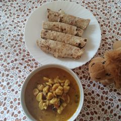 Magodi sabji with masala roti A picture of Magodi sabji with masala roti.