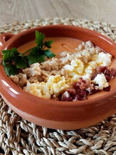 Una foto de Porra antequerana | plato originario de Antequera |provincia de Málaga