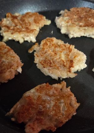 Una foto de Buñuelos saludables en sartén, sin gluten, sin azúcar, sin huevos