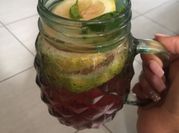 Une photo de cocktail fraise