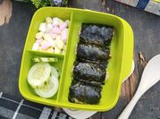 Gambar nasi kepal nori