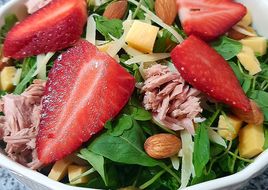 🍃🍓🍽 Ensalada Primaveral - by Lou
