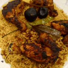 A picture of Red Chicken kabsa.