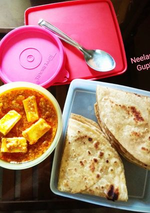 A picture of Instant Paneer butter Masala (serve with Oats Mix Atta Parathas).