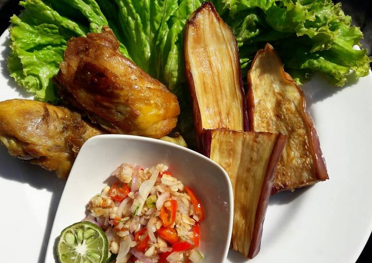 Ayam Lalapan with Sambal Matah Kecombrang ala Ummi Farid