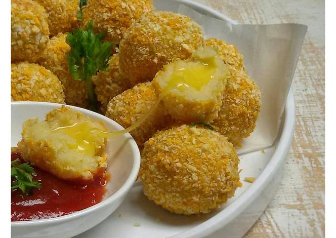 Langkah Mudah untuk Membuat Kentang panggang keju, Lezat Sekali