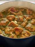 Pollo en salsa verde con almendras