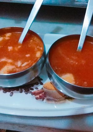 A picture of Tomato soup.
