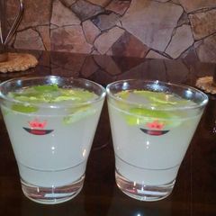 A picture of Lemon juice in barley water.