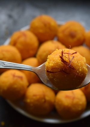 A picture of Moong Dal Ladoo.