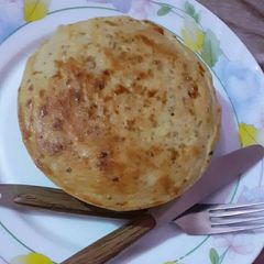 A picture of Chicken bomb pie.