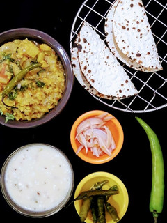 A picture of Panch Dal khichadi.