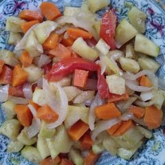 A picture of Maraakean salad.