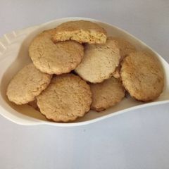 A picture of Wheat sugar cookies.