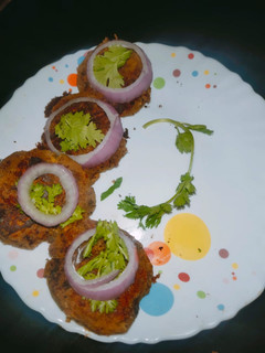 कीमा के गलावटी कबाब (keema ke galawati kabab recipe in Hindi) रेसिपी मुख्य फोटो