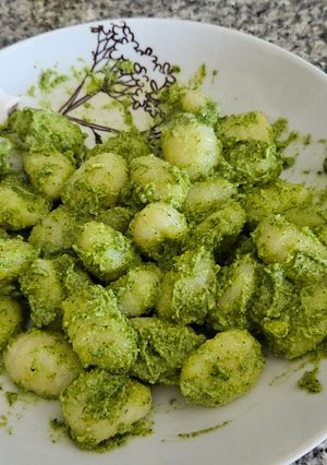Una foto de Gnocchis al pesto