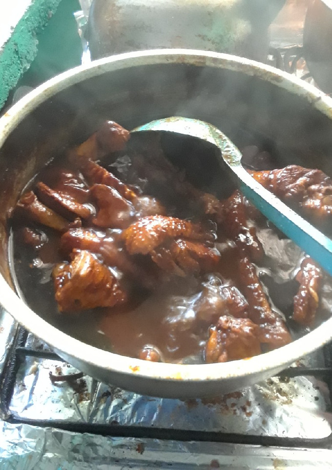 Una foto de Pollo a los 4 chiles Rosa María
