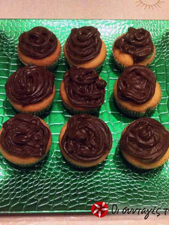 Φωτογραφία της συνταγής Cupcakes με πορτοκάλι και σοκολατένια βουτυρόκρεμα
