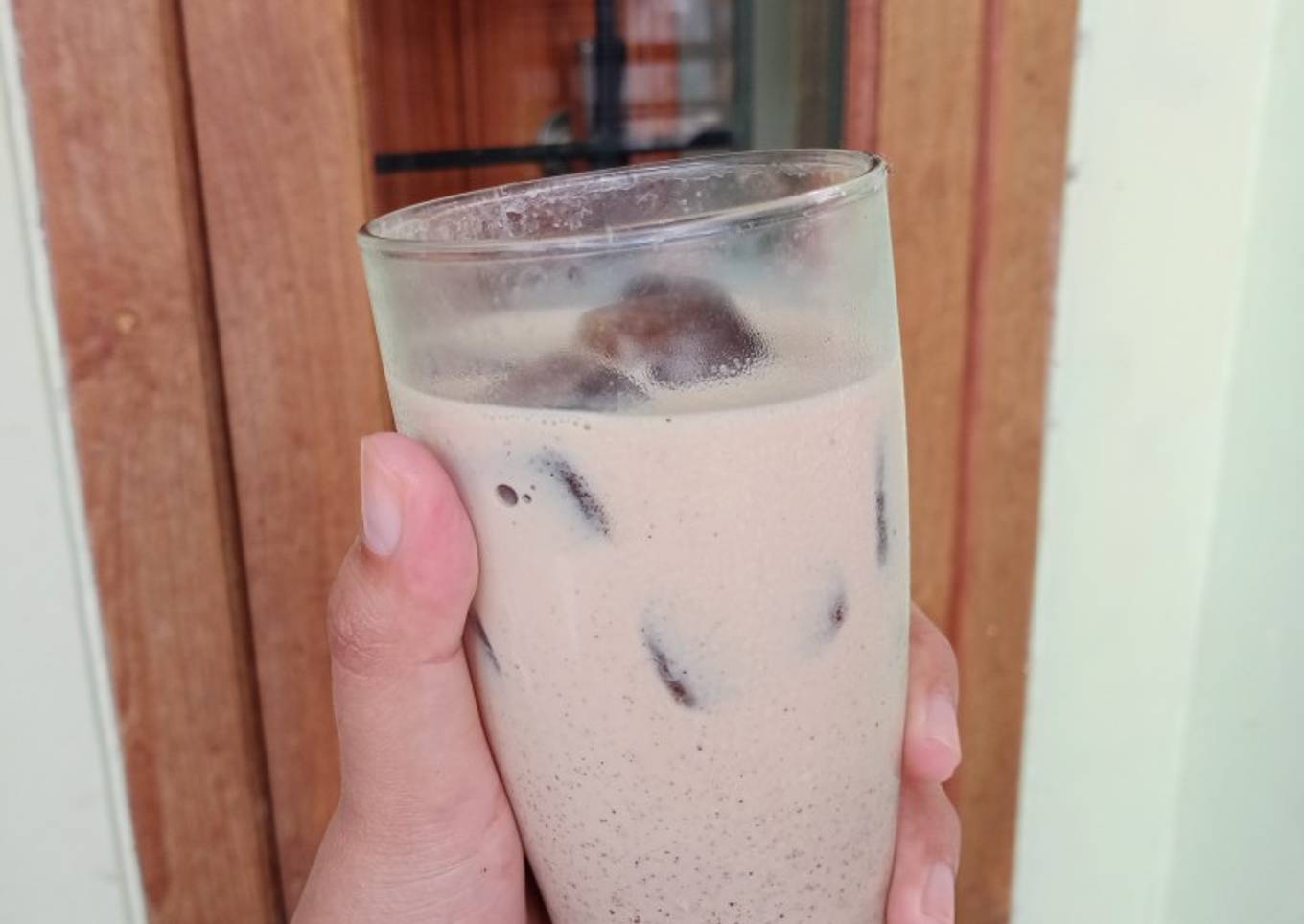 Es Kopi Susu Enak!