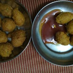 A picture of Moong dal pakoda.