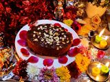 एगलेस स्पेशल केक (Eggless Special Cake Recipe In Marathi)
